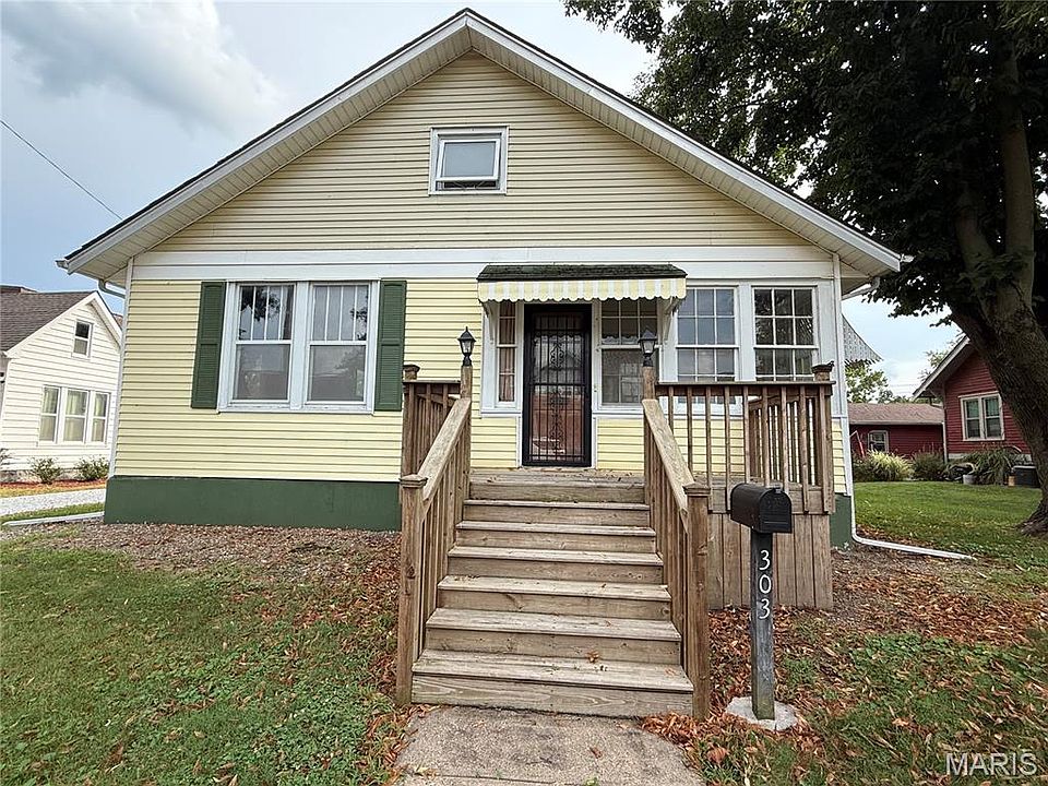 1st image of 303 E Walnut St
