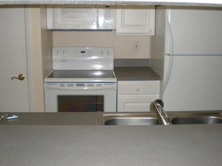 3716 Idlebrook Cir #204 — Photo 6