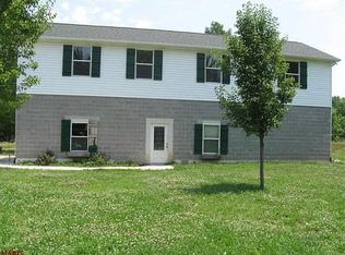 156 Guitar Dr, Winfield, MO 63389