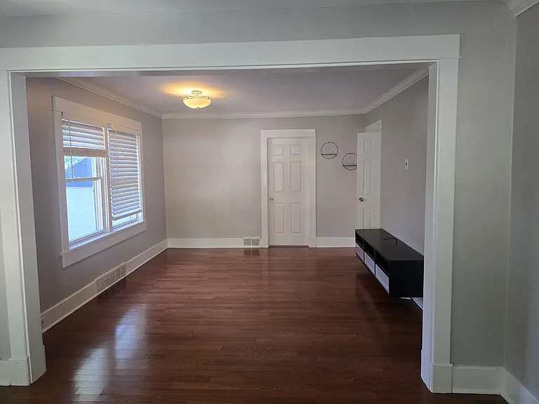 916 Cherokee Ave — Photo 4