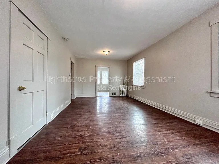 1126 Holt St — Photo 14