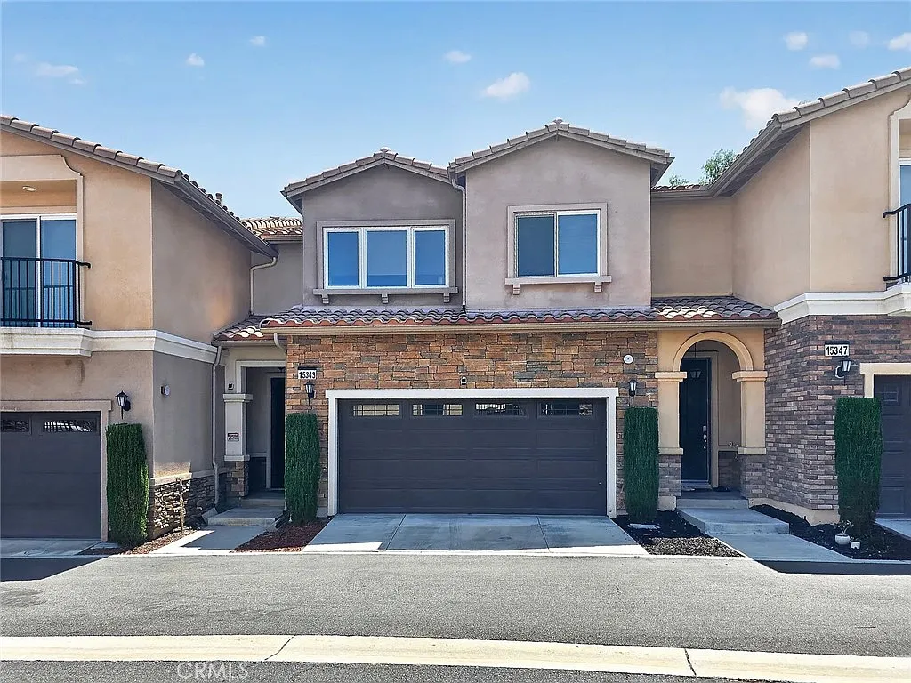 3 bed, 2.5 bath, 1590 sqft, $3,680 — Photo 1