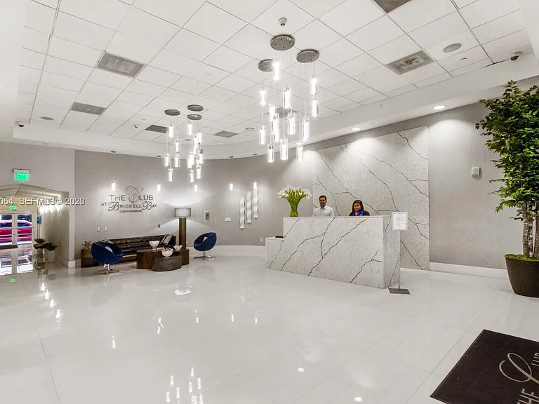 1200 Brickell Bay Dr #19 — Photo 21
