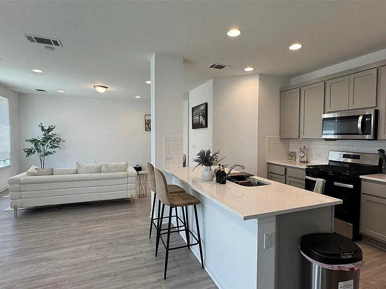 6915 Tiznow Ln — Photo 31