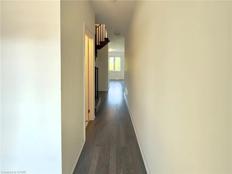 369 Starlight Ave — Photo 3