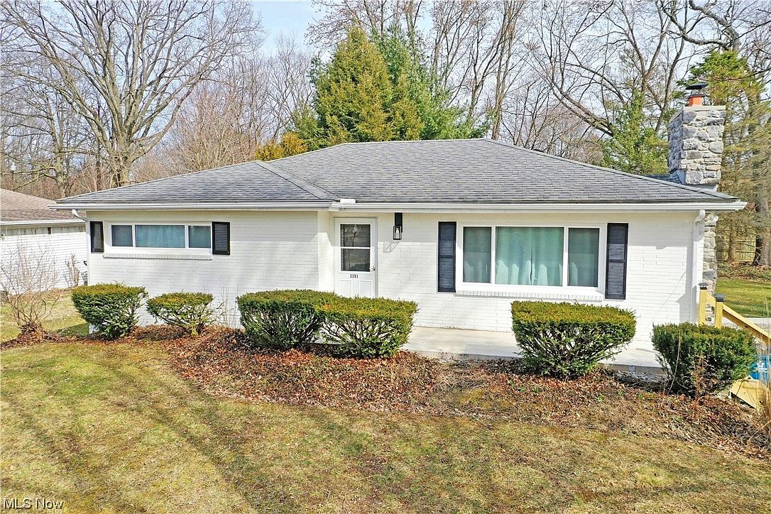 3393 Highland Dr, Hubbard, OH 44425 Zillow