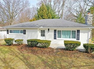 3393 Highland Dr, Hubbard, OH