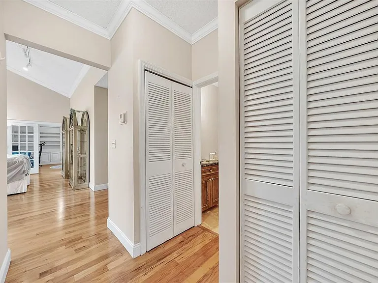 7644 Elmridge Dr — Photo 31