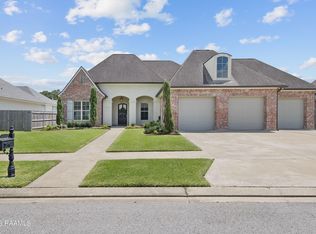 102 Perdu Turn Ln, Youngsville, LA 70592
