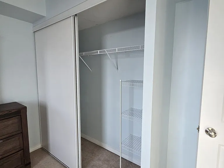 8 Rosebank Dr #9F — Photo 17