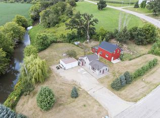9741 County Road H, Cuba city, WI 53807