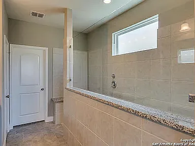 127 Aberdeen — Photo 11