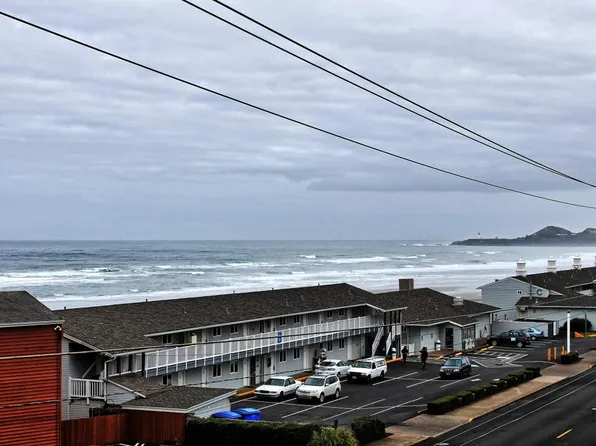720 SW 6th St #306, Newport, OR 97365