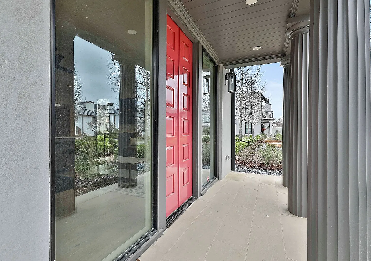 Fully Furnished 1 Bedroom Carriage House in Trilith! — Photo 3