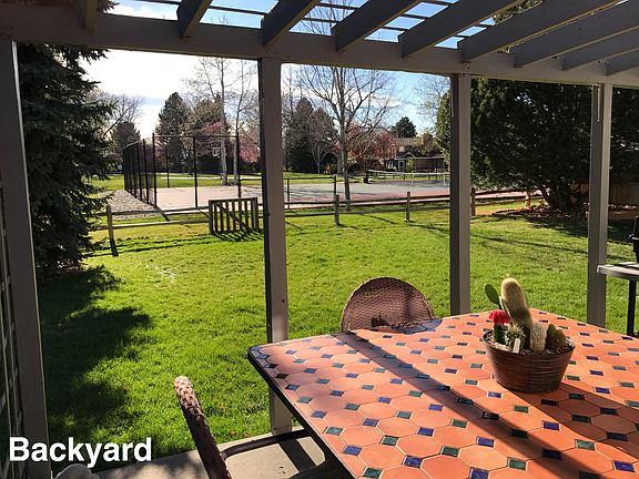 Private Greenbelt Backyard 