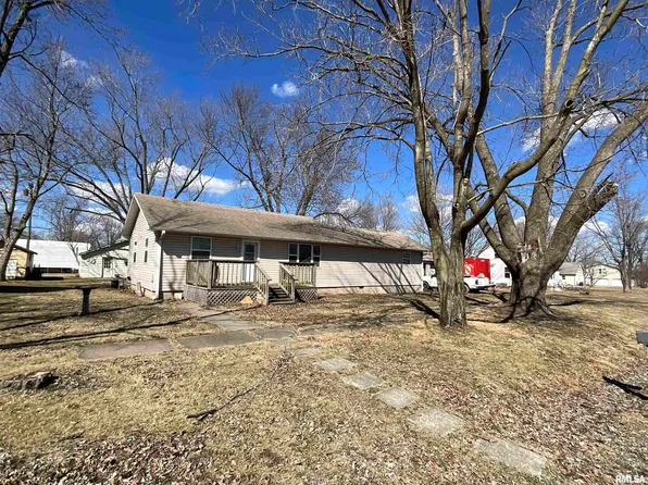 721 Illinois St, Alma, IL 62807