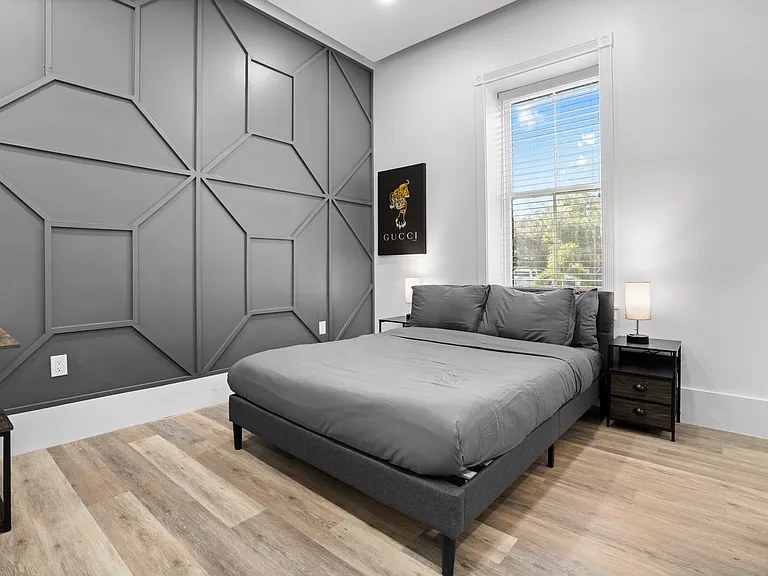 Ybor Luxe Apartments — Photo 30
