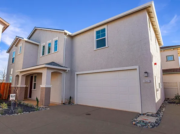 1941 Salzburg Trl, Redding, CA 96003