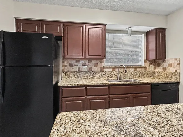 12446 Starcrest Dr APT 312, San Antonio, TX 78216