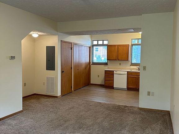 5th image of 1013-1029 McCollum St #1019