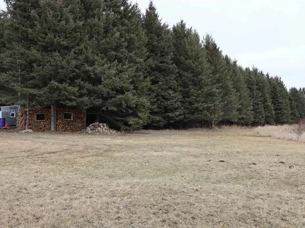 8125 County Road Ii, Fremont, WI 54940