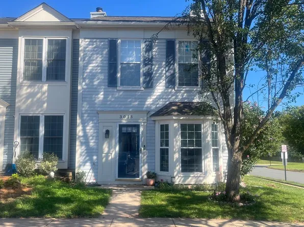 3013 McMaster Ct, Herndon, VA 20171