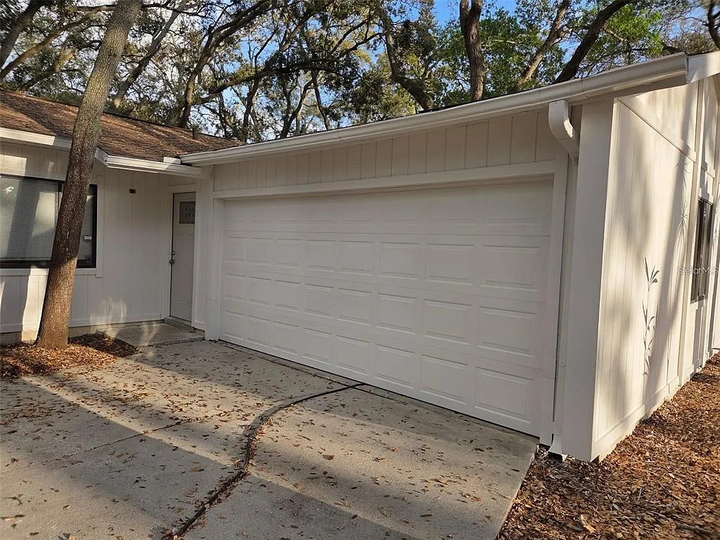 2 bed, 2.0 bath, 1170 sqft, $2,250 — Photo 2
