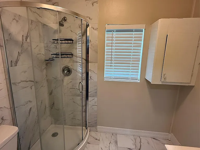 108 W Dallas St — Photo 6