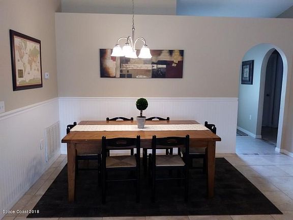 5th image of 1151 White Oak Cir