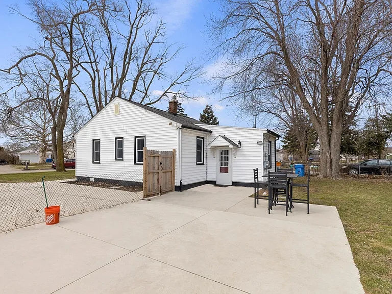 13741 McKinley Ave — Photo 18