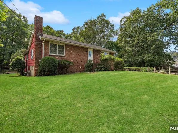 40 Broad Street, Pompton Lakes, NJ 07442