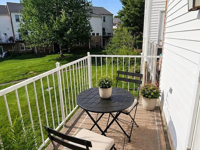 6152 Strasburg Dr — Photo 10