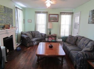 402 E McPherson St APT D, Kirksville, MO 63501