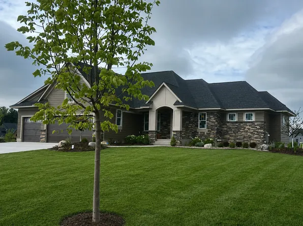 4707 Ogden Trail Ln N, Stillwater, MN 55082