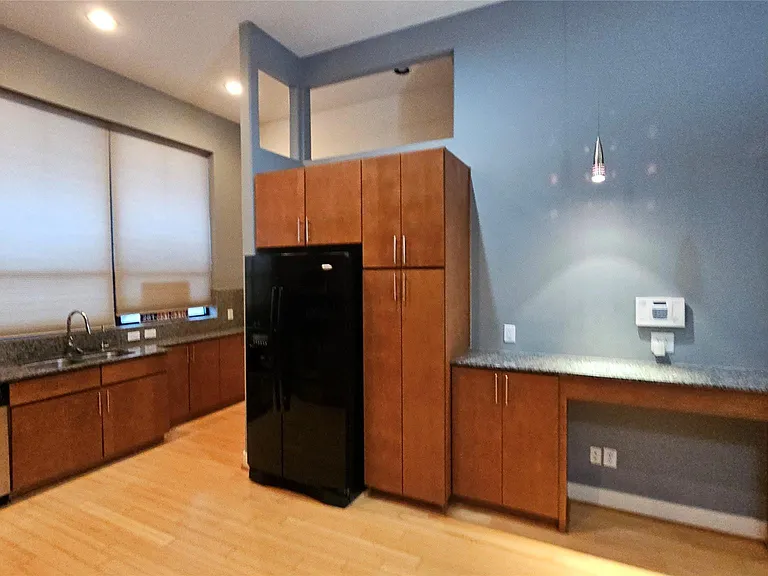2301 Camden Dr #B — Photo 12