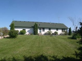 1885 440th St, Harris, MN 55032