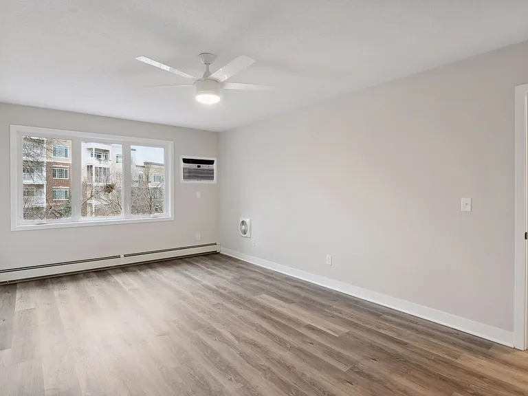 3200 Virginia Ave S #305 — Photo 12