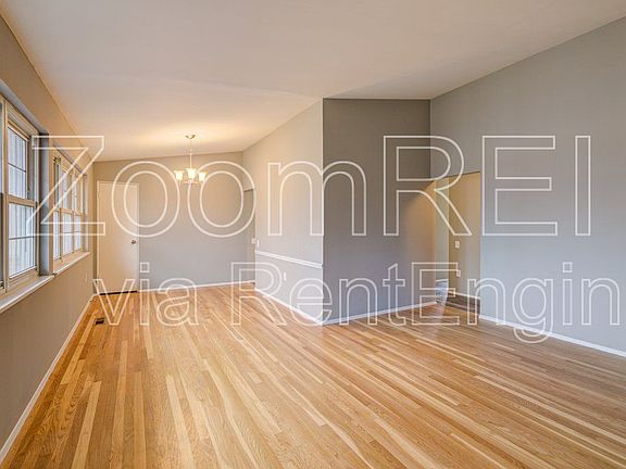 5th image of 1715 Fairmount Dr