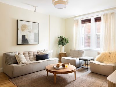 15 Short St APT 4, Brookline, MA, 02446