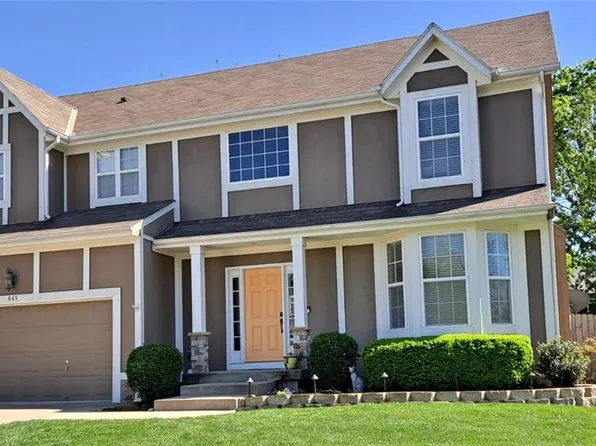 645 E Mockingbird St, Gardner, KS 66030