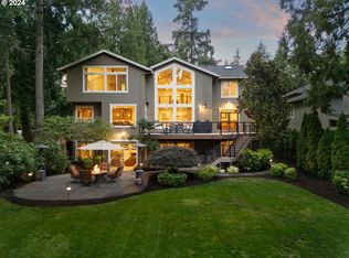 4540 Dogwood Dr, Lake Oswego, OR 97034