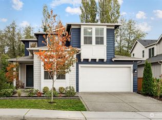 2467 NE Sunnymede St, Poulsbo, WA 98370