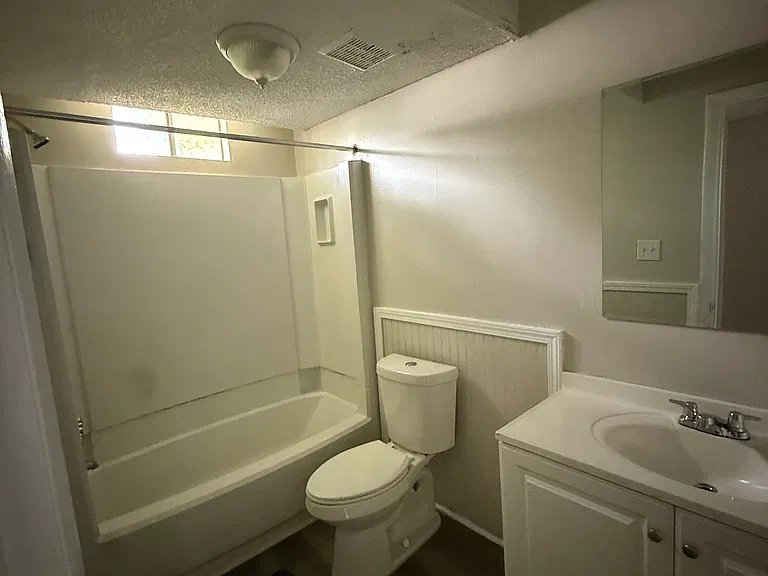 4401 Patton Rd SW #1 — Photo 3