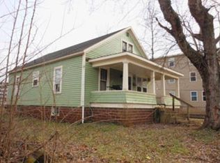 53 Stewart St, Athens, OH 45701