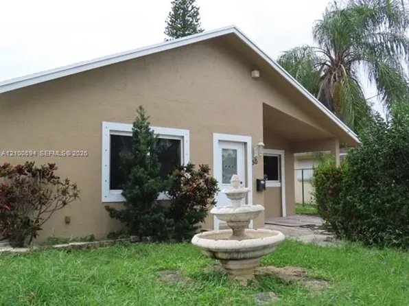 50 SE 11th St, Dania, FL 33004