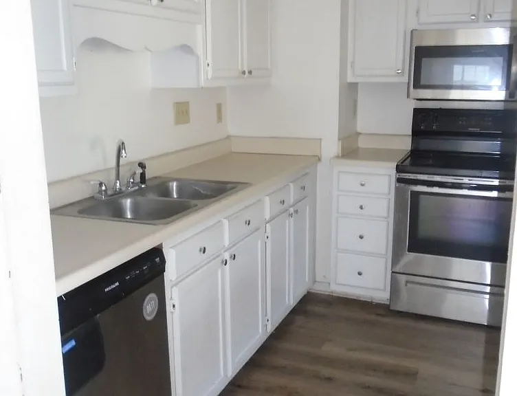 5595 Quietwood Pl — Photo 5