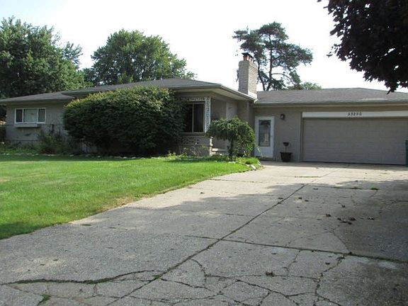 2nd image of 53250 Villa Cir