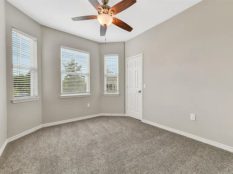 4418 N Live Oak Cir — Photo 14