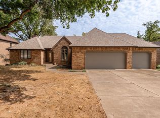 4922 S Bellhurst Ave, Springfield, MO 65804