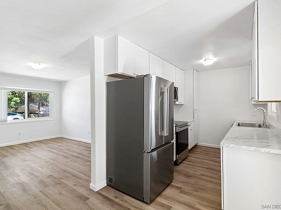 3rd image of 8719 Carribean Way
